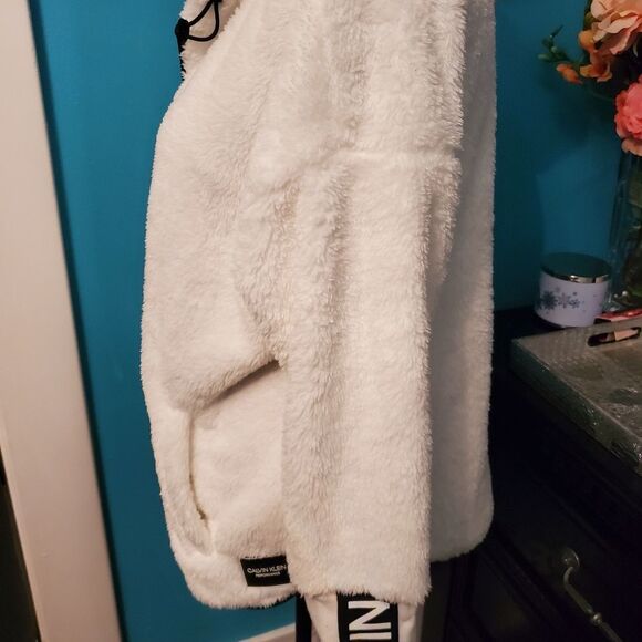 Calvin Klein Performance Sherpa Jacket - Picture 9 of 13